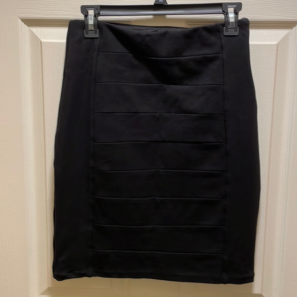 White House Black Market Skirt